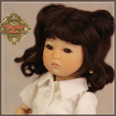 Perruque Mohair noire pour poupée 8 inch